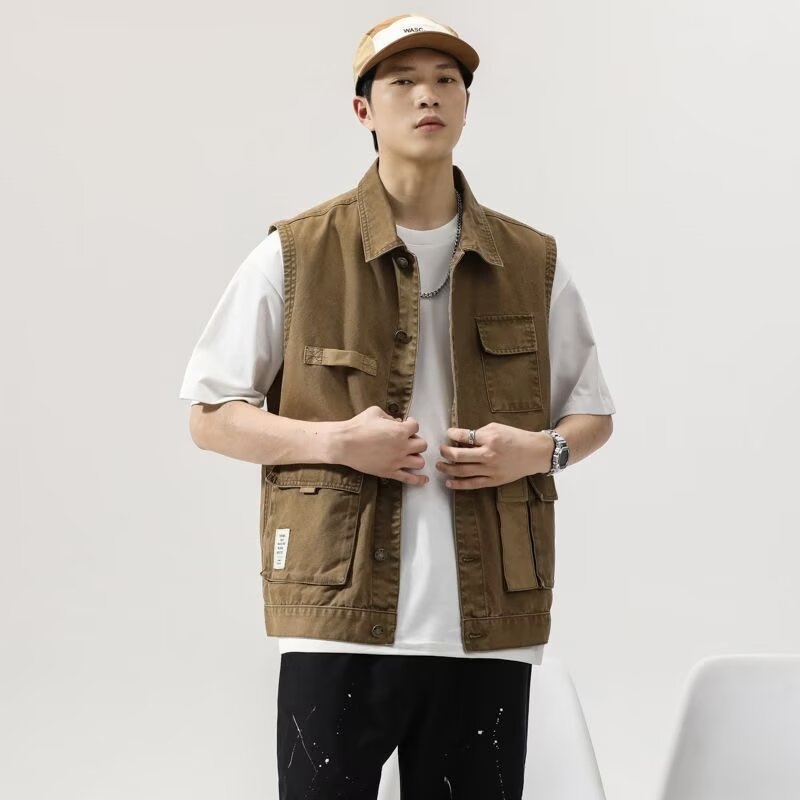 Pamukasta muška vest-kardigan s reverom, jednostruko kopčanje, džepovi s panelima, pravokutan rub