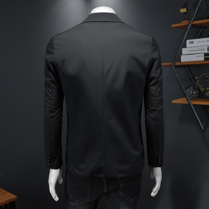 Muško sako Slim-fit, s ovratnikom od sakoa, jednoslojno kopcanje s dva gumba, tkanina od pamuk-mješavine (90% poliester), lagani poslovni stil za proljeće