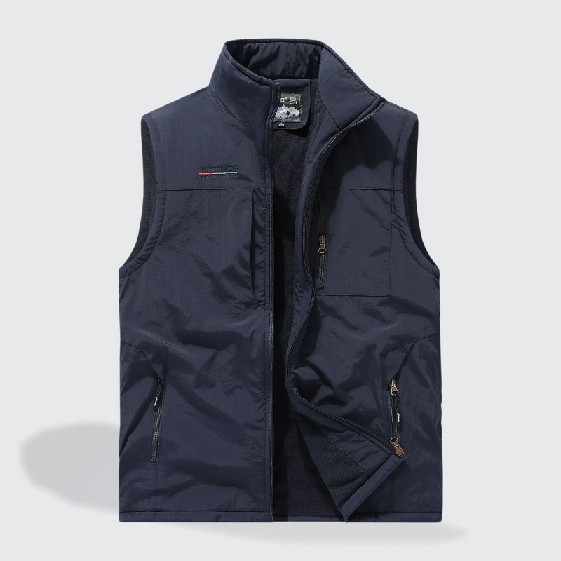 Muška fleece vesta s kapuljom, stojeći ovratnik, zatvarač, prugasti uzorak, uski kroj