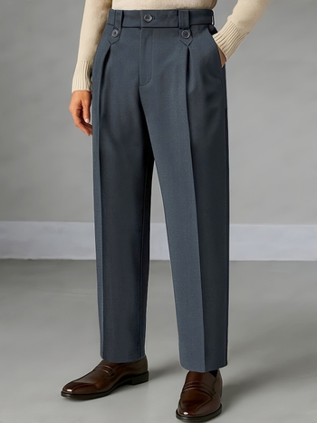 Hlače, slim-fit, uski kroj, poliester vlakno, blaga rastezljivost, pogodne za proljeće i jesen.