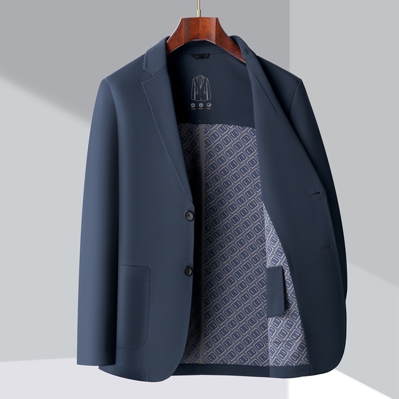 Мъжко сако с прав силует, с две копчета, сако-яка тип костюм, основна тъкан: полиестер 100%, подплата: полиестер, без гладене, подходящо за пролет и есен