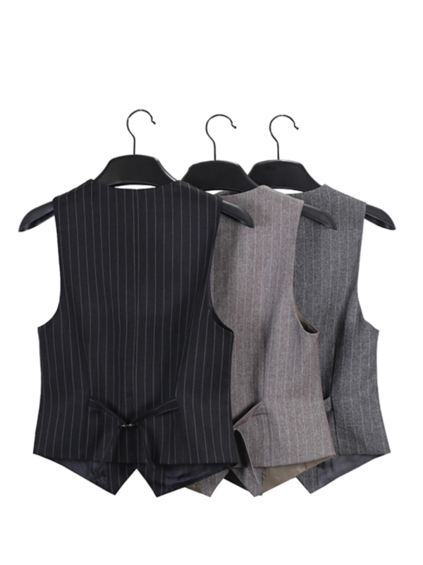 Muška prugasta vesta, uska linija, V-izrez, jednostruko kopčanje, četiri sezone