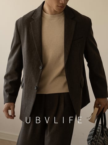 Muško poslovno odijelo slim-fit s ravnim reverom, jednobrodno s dva gumba, otporno na nabor i zadržava toplinu, zimska kolekcija 2025