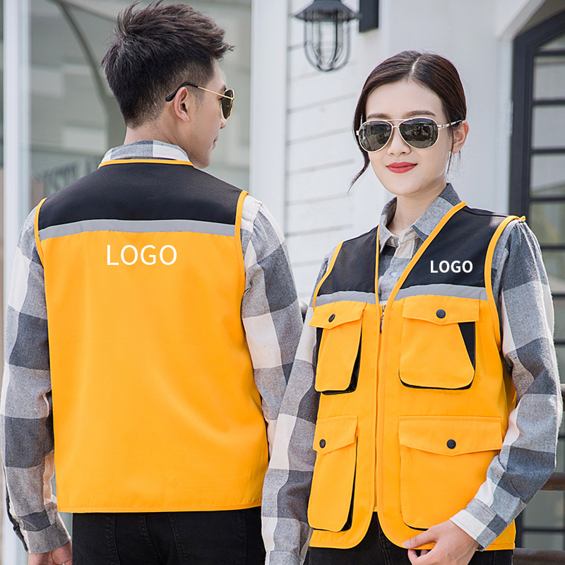 Volonterska vesta s ispisanim logom, reflektirajući detalji, prednji ZIP, poliesterska vanjska tkanina s pamukovim podstavom, 3D džepovi s patch dizajnom