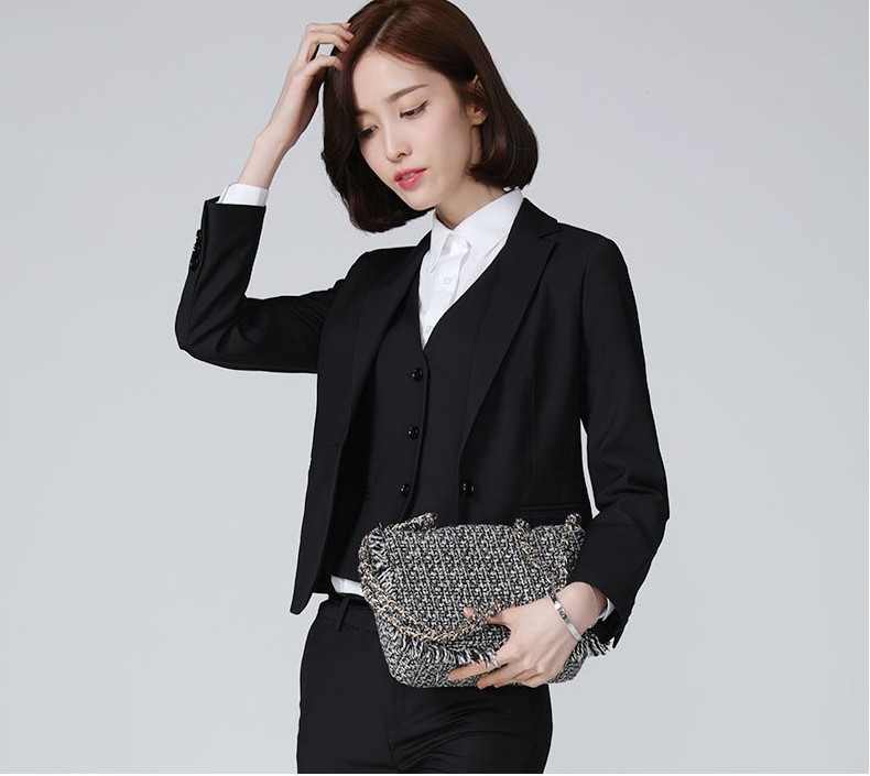 Poslovni odijelo od umjetne vune, uskim krojem, 70% poliester, dugi rukavi