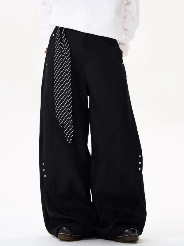 Pantalone High Street retro dizajn s dekonstrukcijskim rivet detaljima, blago šireći kroj, mikroelastični poliestar, proljeće–jesen