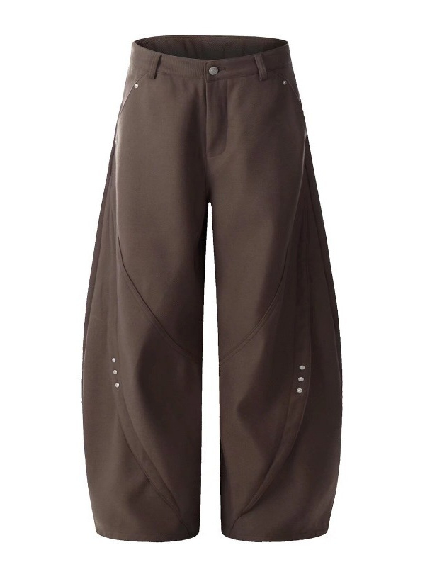 Pantalone High Street retro dizajn s dekonstrukcijskim rivet detaljima, blago šireći kroj, mikroelastični poliestar, proljeće–jesen