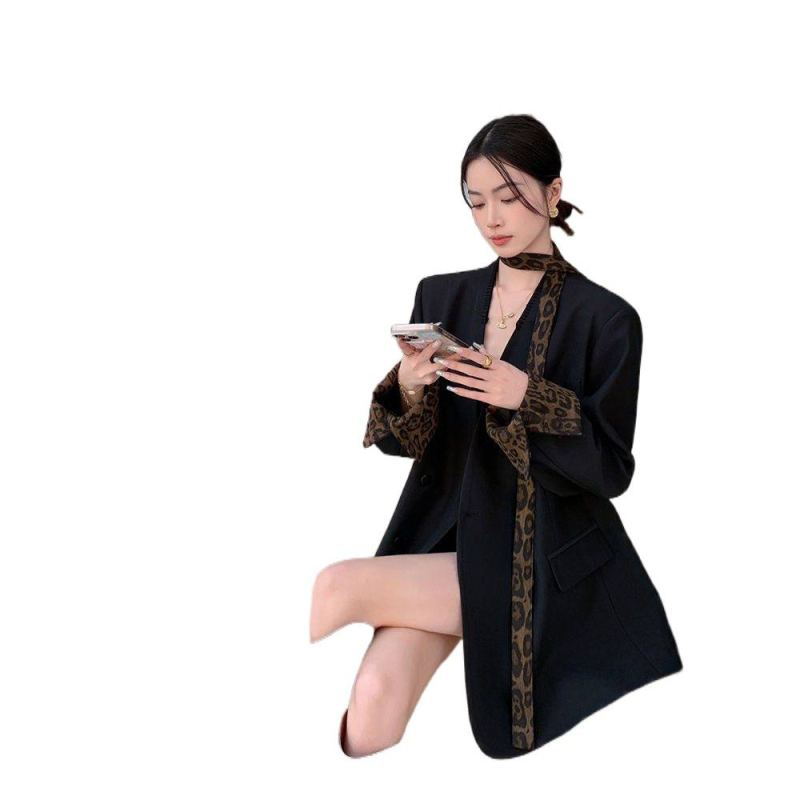 Leopard mintás gallér nélküli kabát, 5/4-es ujjú, tavasz 2025