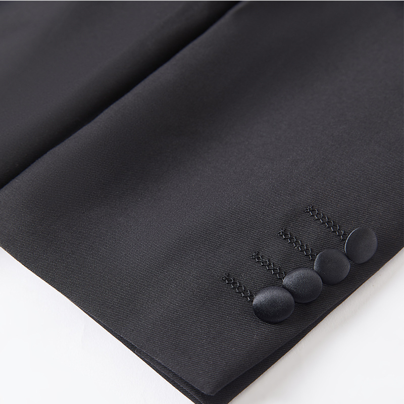 Muški smoking set, uski kroj, dvostruki red tri gumba, stražnja srednja ventila, tkanina: najlon-bavlna mješavina