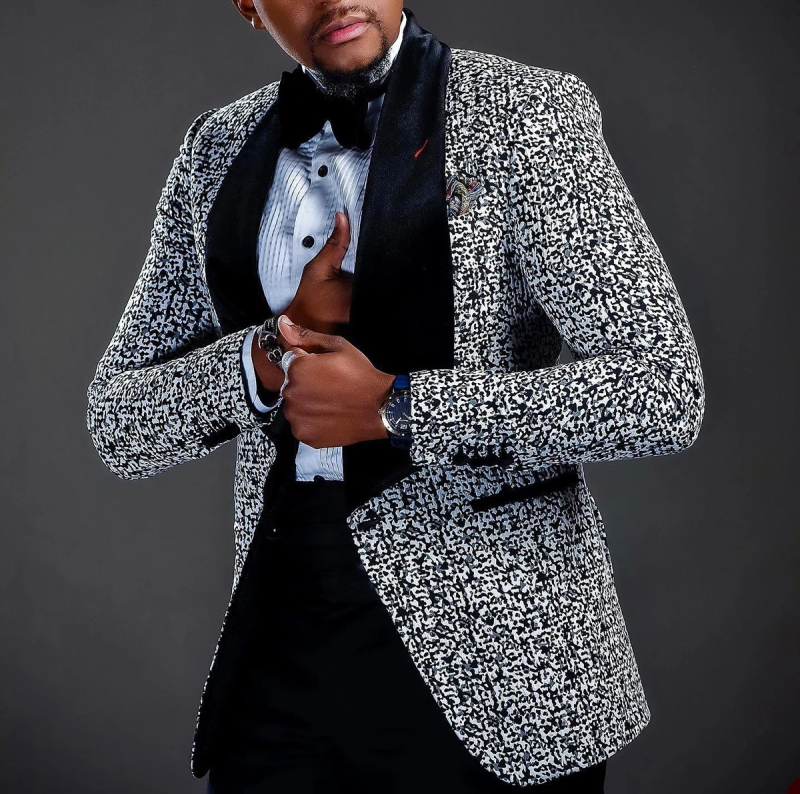 Muški dvodijelni kostim Slim-Fit, tkanina od kemijskih vlakana (50% poliester), stojeći ovratnik, zatvaranje na 1 gumb, banket/biznis stil