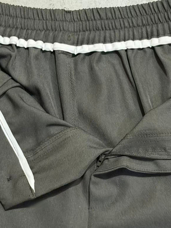 Hlače visokog struka s džepovima – plisirane, stražnji elastični pojas, ravni kroj, dugačke