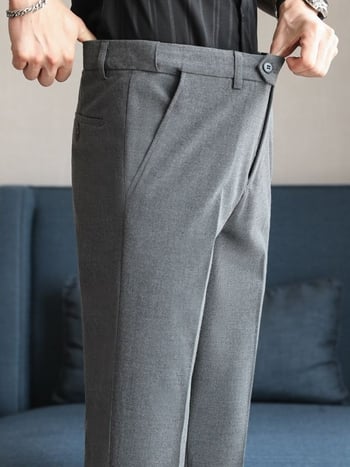 Muške hlače ravnog kroja, lagani poslovni stil, elastični pojas, bez glađenja, mješavina pamuka i poliestera (68% poliestera)