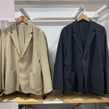 Férfi slim-fit poliészter casual zakó, kétgombos elöl, klasszikus gallér, tavasz