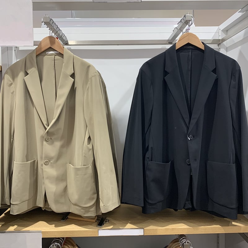 Férfi slim-fit poliészter casual zakó, kétgombos elöl, klasszikus gallér, tavasz