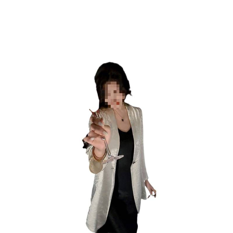 Női acetát-szátén blézer, laza szabás, egygombos zárás, 3/4-es ujjak, városi, laza elegáns stílus