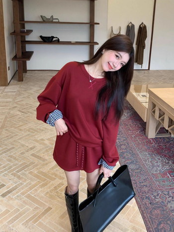 Női két részes készlet: pulóver felső és szoknya, Miu-stílus, mindennapi luxus kosztüm, poliészter keverék ≥95%, kolázs részletek, hosszú ujjak, leengedett váll