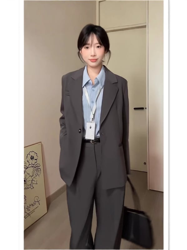 Női karcsú öltöny szett (zakó és nadrág), poliészter, polo gallér, hercegnő ujj, Tavasz 2025