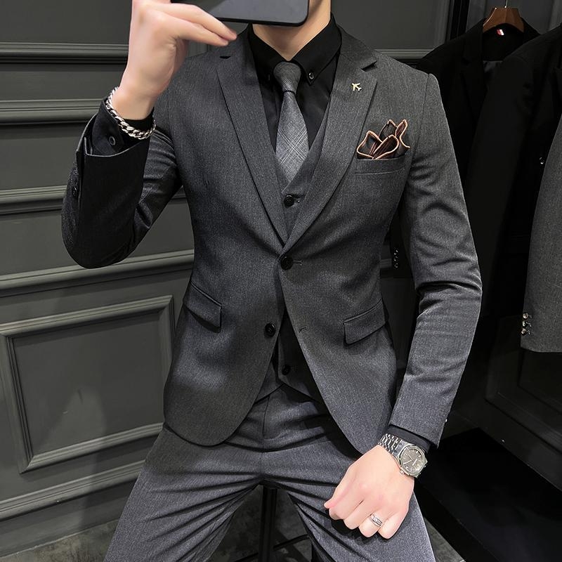 Kordurojni trodijelni odijelo – Slim fit, glavni materijal: viskoza, Gumbi u jednom redu: dva, Ploski ovratnik, Stražnji srednji šav