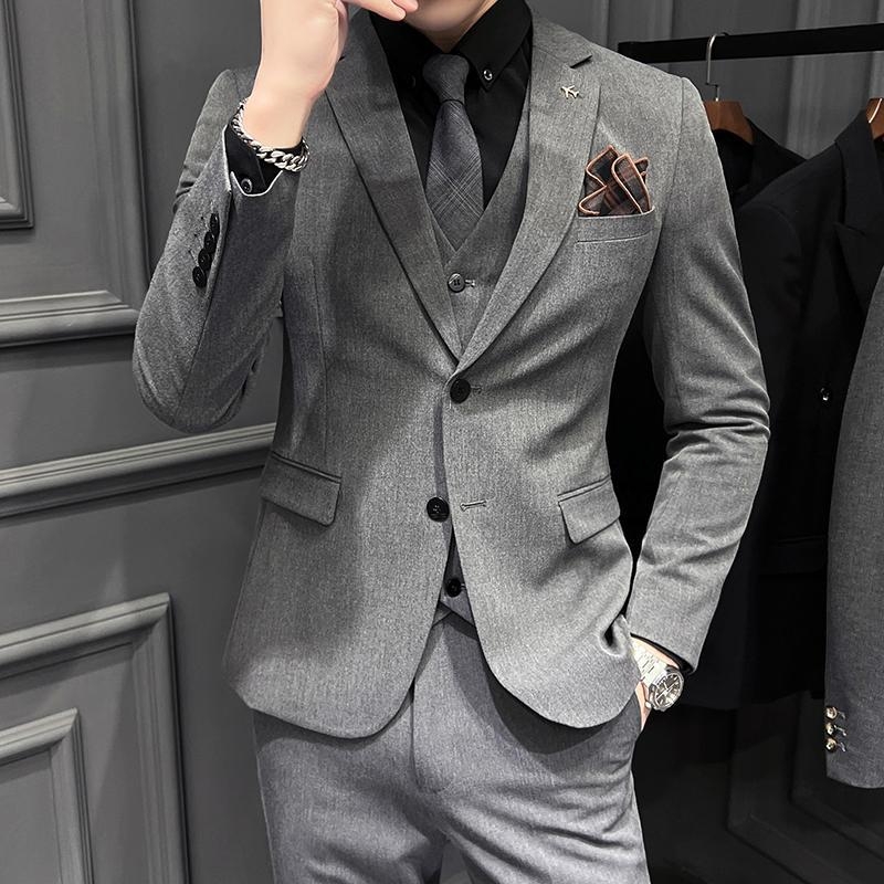 Kordurojni trodijelni odijelo – Slim fit, glavni materijal: viskoza, Gumbi u jednom redu: dva, Ploski ovratnik, Stražnji srednji šav