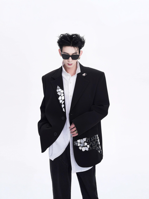 Férfi laza szabású öltönyzakó, gallér, kétgombos, egysoros zárás, Odell anyagú szövet klórtartalmú rostokkal, négy évszakos casual öltöny.