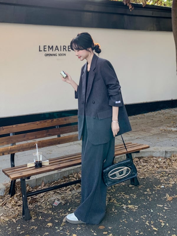 Női két darabból álló öltöny készlet, kettős gombolású zakó, zakó gallér, poliészter anyag, laza szabású, egyenes szárú nadrág