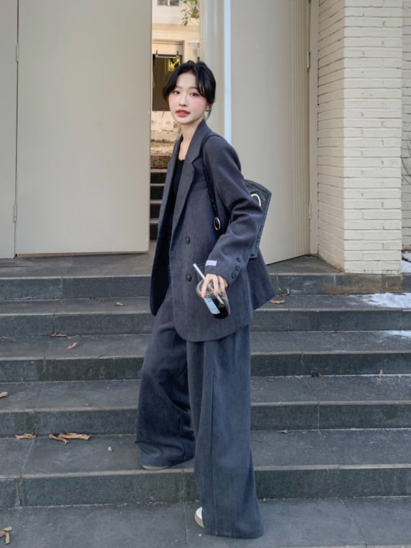 Női két darabból álló öltöny készlet, kettős gombolású zakó, zakó gallér, poliészter anyag, laza szabású, egyenes szárú nadrág