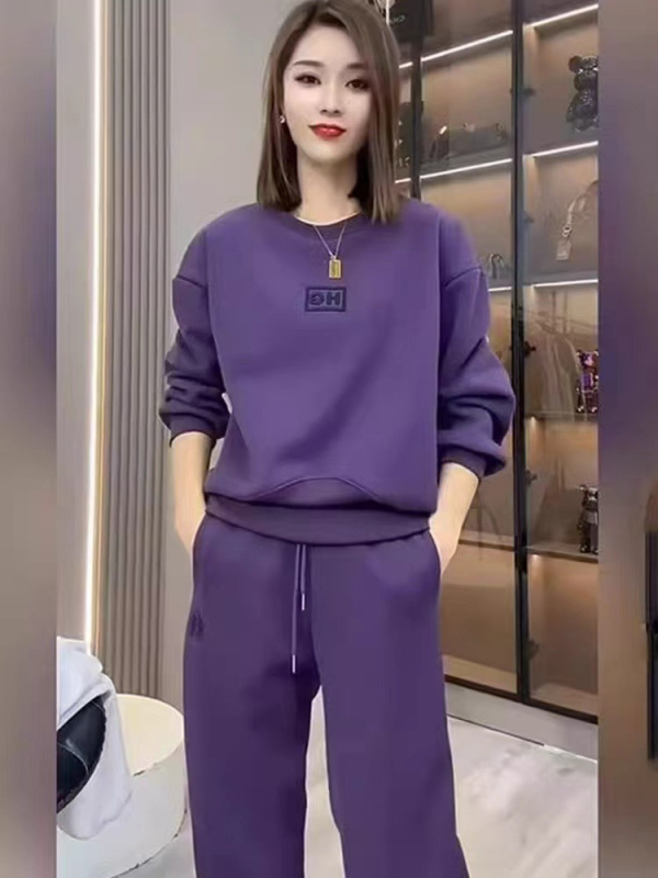 Dvokomponentni set dukse s okruglim izrezom — tisak i bojanje; proljeće 2025; PVC tkanina