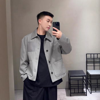 Casual blejzer s reverom, opušten kroj, jedinstvena boja, patch džepovi, glavna tkanina 95% poliester s pamuk podstava, jesen 2025