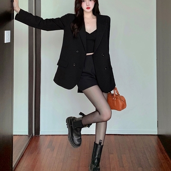 Žensko sako za poslovni kostim, slobodan kroj, polo ovratnik, dugi rukavi, jednoredno kopčanje, poliester tkanina