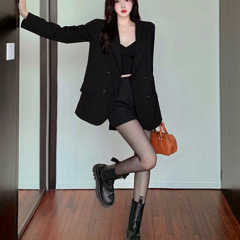 Žensko sako za poslovni kostim, slobodan kroj, polo ovratnik, dugi rukavi, jednoredno kopčanje, poliester tkanina