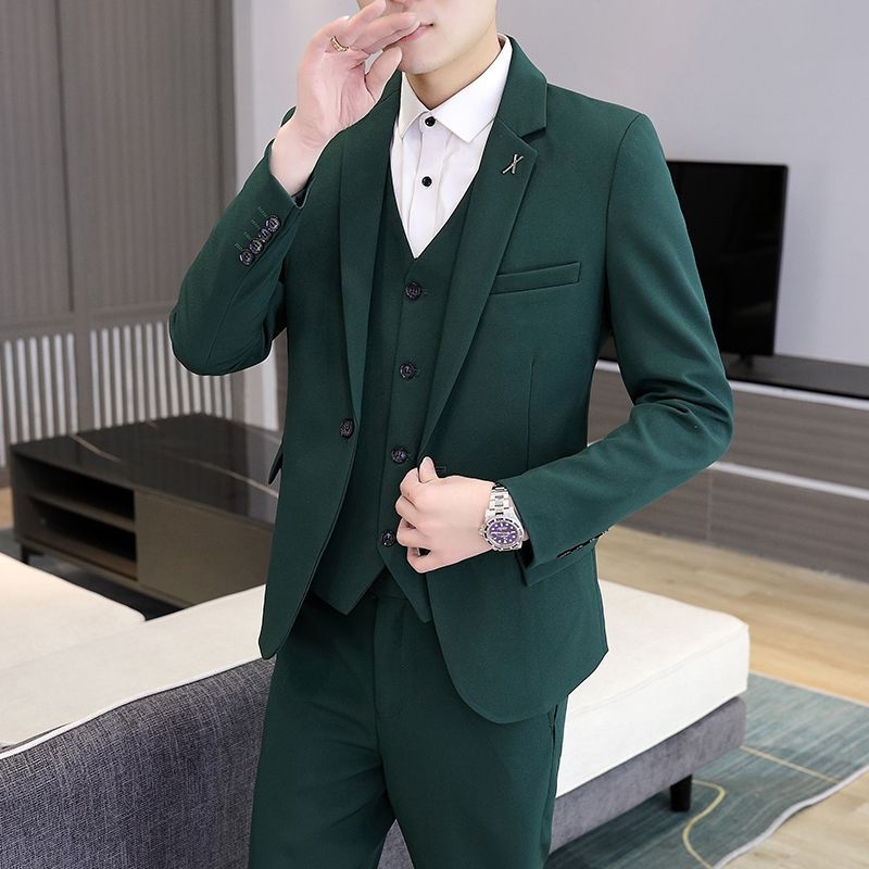 Korejski stil, uski kroj, trodjelni muški kostim za poslovnu i smart casual nošenje