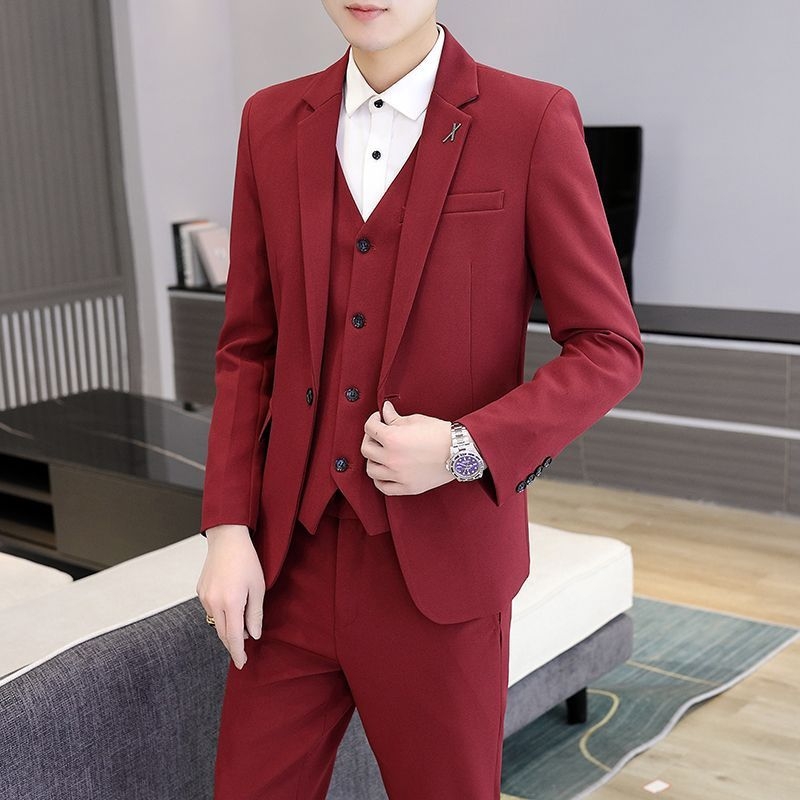 Korejski stil, uski kroj, trodjelni muški kostim za poslovnu i smart casual nošenje