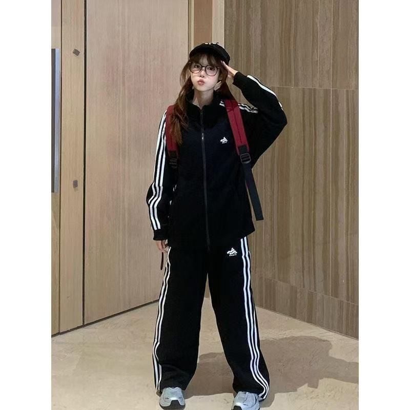 Ženski dvodijelni sportski set za opušten stil: gornji dio s sweatshirtom, izšiven, 95% poliester, japansko-korejski ležerni stil
