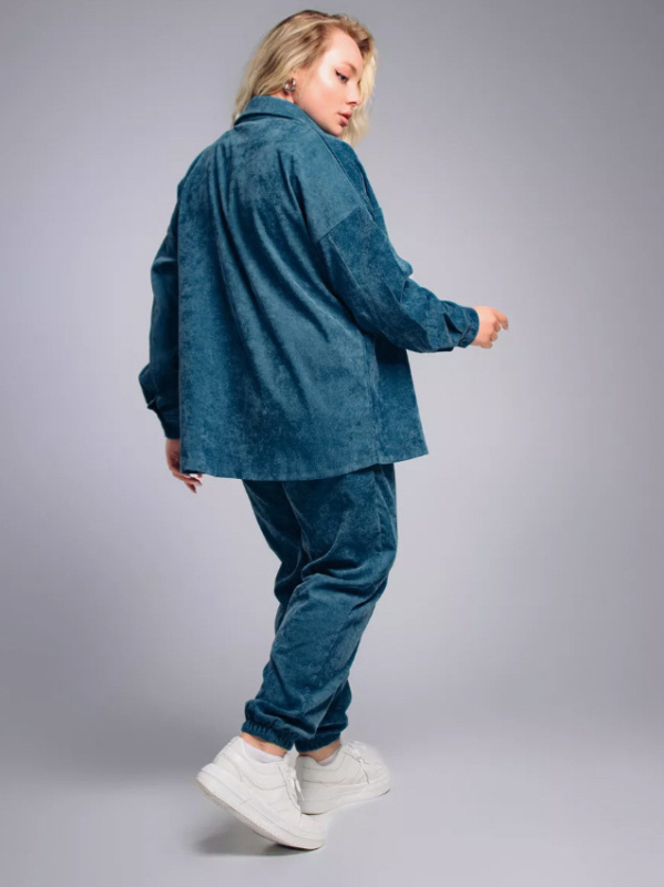 Korduranyagú nadrágkosztüm inggel, hosszú ujjú, poliészter–elasztán keverék, őszi-téli 2025