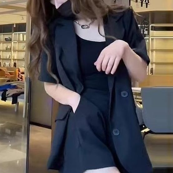 Set de vară pentru femei din două piese: sacou și pantaloni scurți, material chenille, stil japonez-coreean lejer, guler de blană, mâneci corn, lungimea mânecilor ¼