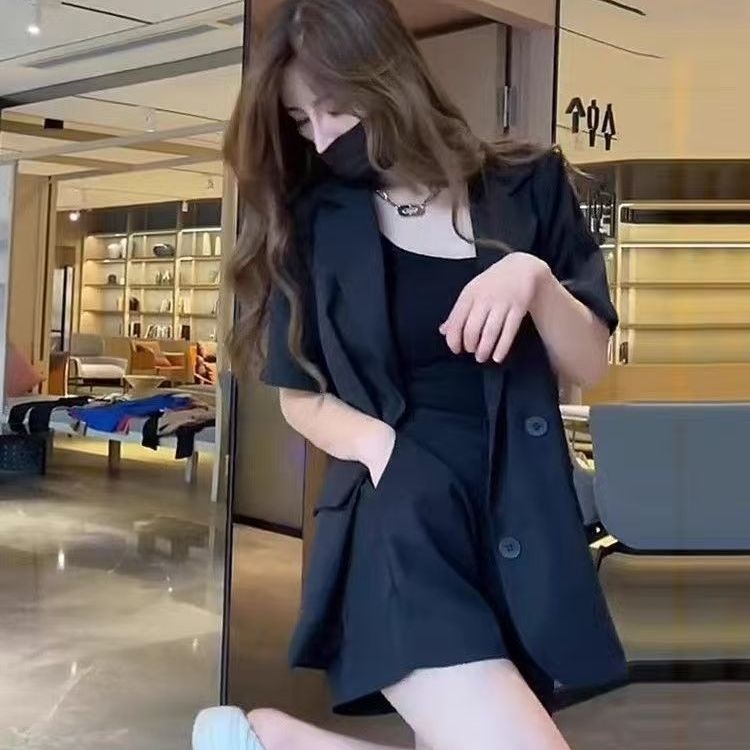 Set de vară pentru femei din două piese: sacou și pantaloni scurți, material chenille, stil japonez-coreean lejer, guler de blană, mâneci corn, lungimea mânecilor ¼