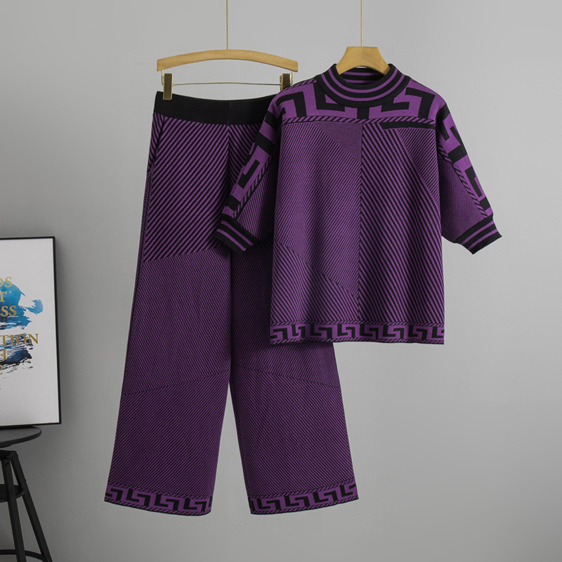 Ženski dvodijelni set: široke hlače s jacquard pletenim uzorkom, prugasto-karirani uzorak, viskoza-poliester smjesa, ljeto 2025, ležeran stil