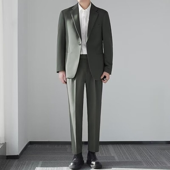 Sacou bărbătesc: nasturi la un rând, rever plat, croială ajustată, țesătură din fibră de acetat, amestec fibre chimice