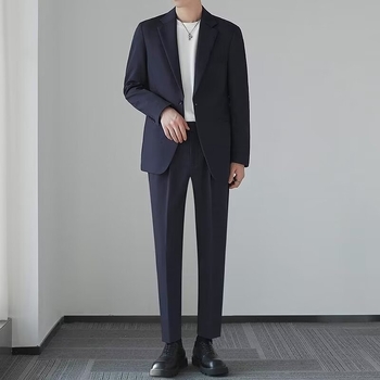 Sacou bărbătesc: nasturi la un rând, rever plat, croială ajustată, țesătură din fibră de acetat, amestec fibre chimice