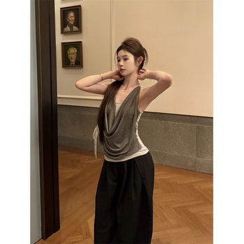 Lažni dvodjelni set camisole s halterom — uski kroj, V-izrez, Modal tkanina, 70–80% Modal, duljina 50–65 cm, ljeto 2025