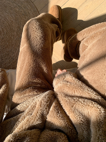 Set de pijamale pentru femei, două piese, cu căptușeală fleece, guler înalt, croială lejeră, stil coreean, țesătură velur dublu față, 95% poliester