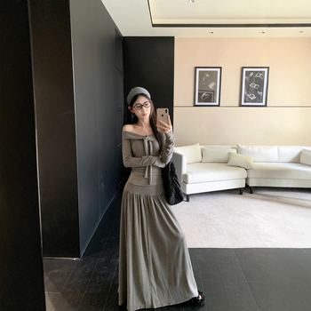 Set din două piese cu fustă — tricou cu bretele și top de umeri goi, fustă midi drapată, culoare solidă, poliester, toamnă 2025