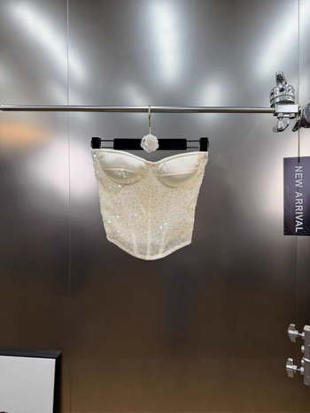 Top bustier fără bretele, cu paiete, talie accentuată — croială Slim, lungime ultra-scurtă, poliester
