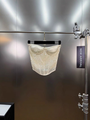 Top bustier fără bretele, cu paiete, talie accentuată — croială Slim, lungime ultra-scurtă, poliester