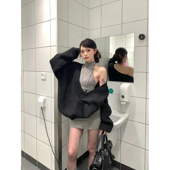 Дамски комплект от плетиво: пуловер с V-образно деколте, свободна плетена блуза, тънък жилет, рокля с дълги ръкави — ретро небрежен стил