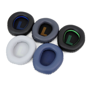 Carcasă din piele pentru căști JBL Quantum Q100 — piele sintetică, model Q100, instalare facilă.