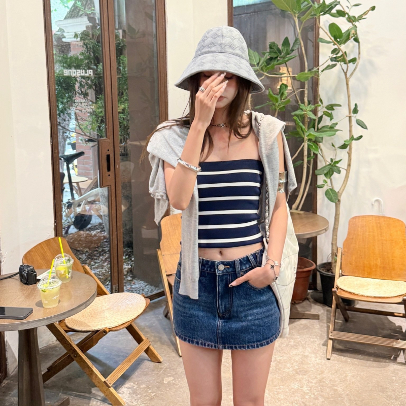 Top tubular fără bretele, sexy, croială Slim Fit, lungime scurtă, model 3D