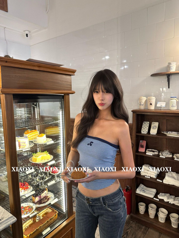 Tube top – korejski stil, uski kroj, bez naramenica, pamuk 95%+, ljeto 2025, za žene