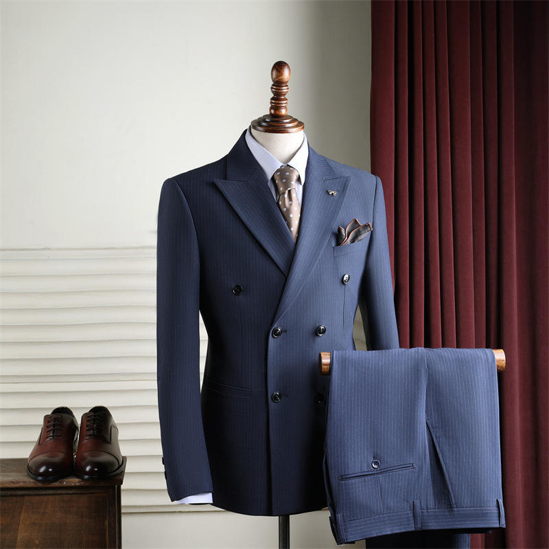 Costum bărbătesc din două piese, în dungi, slim-fit, rever ascuțit, amestec poliester-viscose-spandex