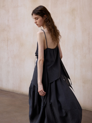 Állítható vállú tubustop, csíkos len-viszkóz keverék, aszimmetrikus szabás, rövid hossz